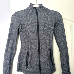 Lululemon Women's Define Gray Jacket. Smoke free, pet free home. Size 0